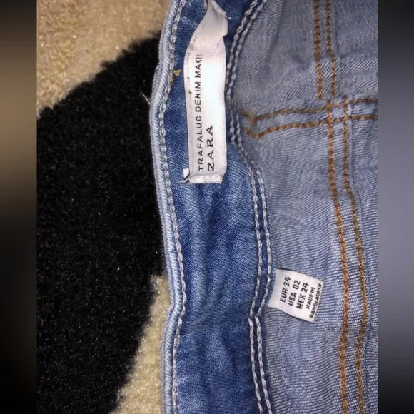 ZARA RIPPED JEANS - Picture 5 of 5